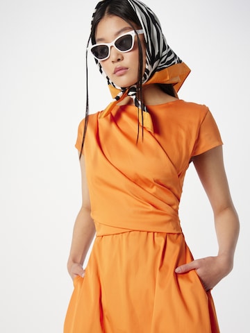 SWING - Vestido en naranja