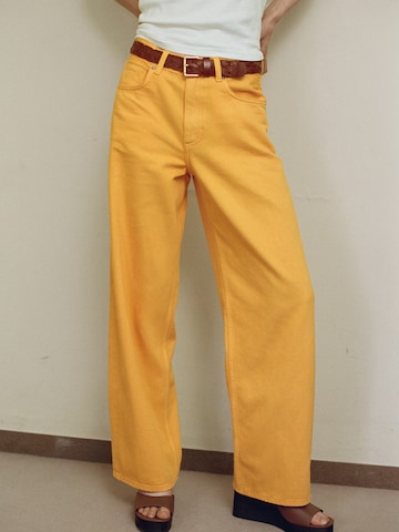 MANGO Loose fit Jeans 'NEWYORK' in Orange: front