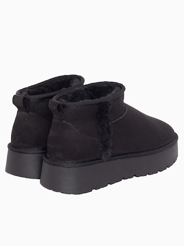 Cizme 'ZIAI' de la Island Boot pe negru