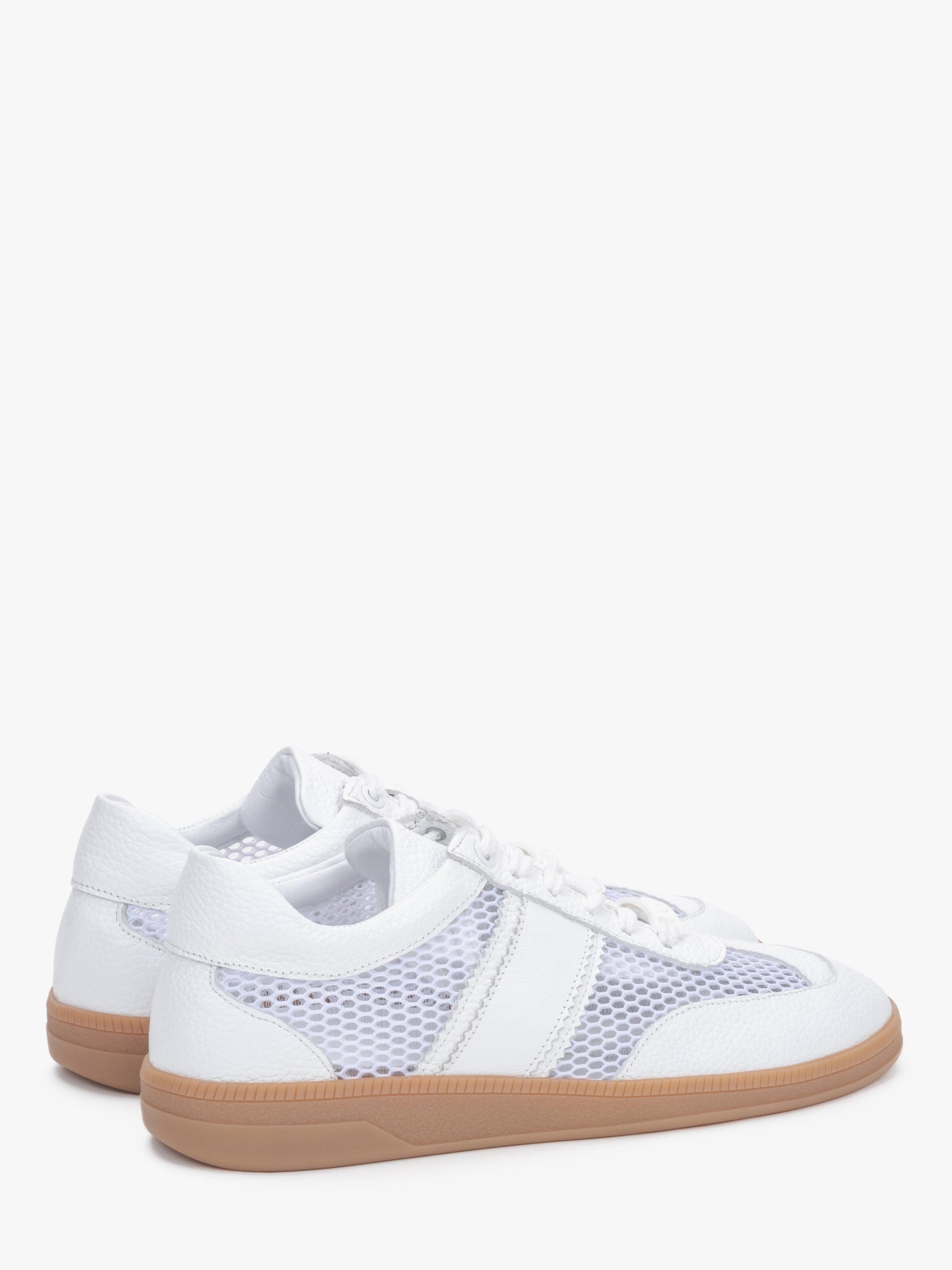 Estro Sneakers '021-50-85' in White