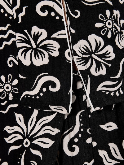 Apricot Top in Black / White, Item view
