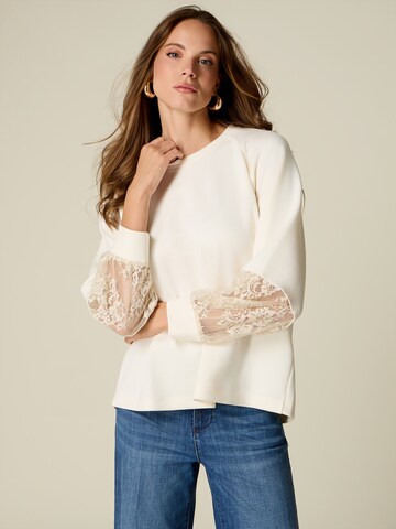 oltre Sweatshirt in Wit