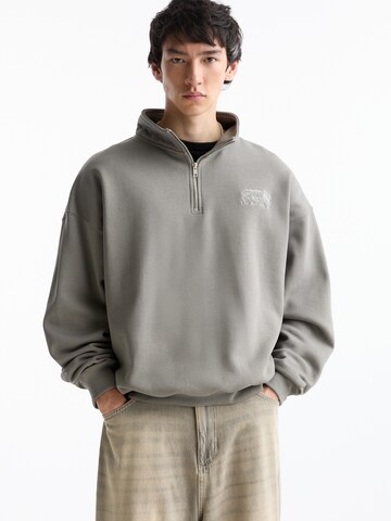 Pull&Bear Sweatshirt in Grau
