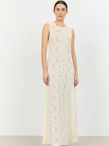 Robe Levete Room en beige : devant