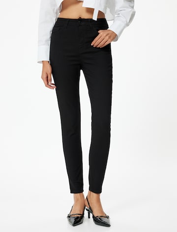Koton Skinny Jeans in Black: front