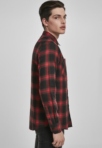 Urban Classics Regular fit Button Up Shirt in Red