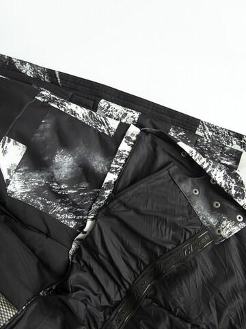 NoWear Urheilutakki värissä musta