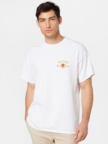 BDG Urban Outfitters Tričko – bílá: přední strana