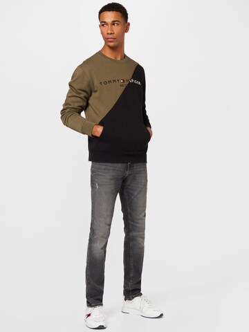 Tommy Jeans Sweatshirt in Green