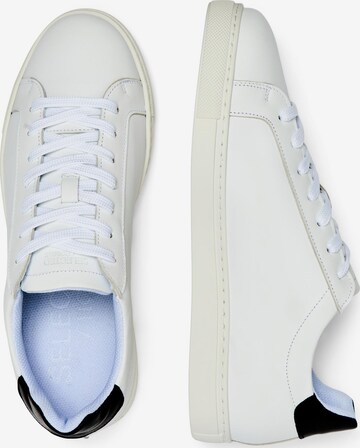 SELECTED HOMME - Zapatillas deportivas bajas 'EVAN' en blanco