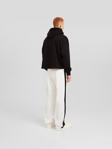 Loosefit Pantalon à plis Bershka en blanc