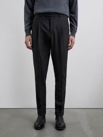 Scalpers Regular Панталон 'Morgan' в сиво: отпред