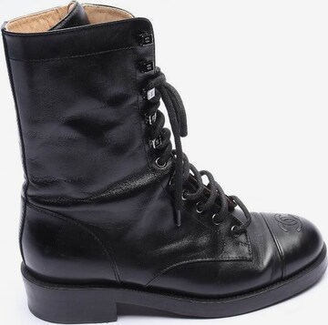 CHANEL Dress Boots in 38,5 in Black: front