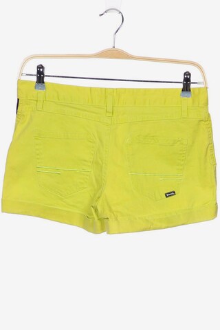BENCH Shorts in L in Green