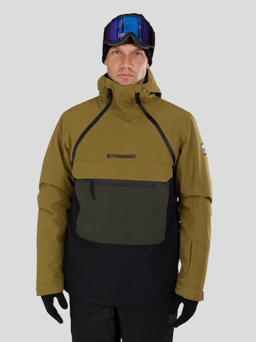 Veste outdoor 'Hydra ECO Anorak' Fundango en vert : devant