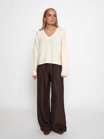 Peppercorn - Top 'Tirna' en beige
