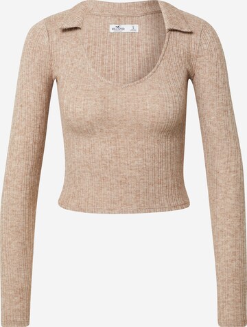 HOLLISTER Sweater in Brown: front