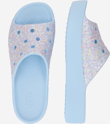 Crocs Pantofle 'Classic' – modrá