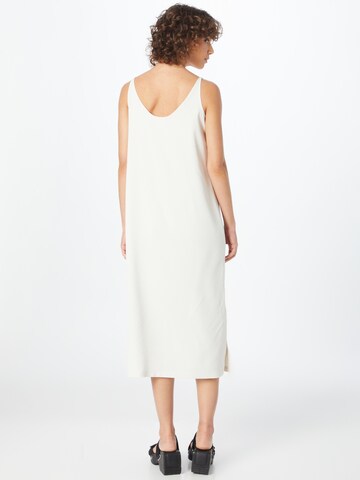 Robe 'JUDIKA' DRYKORN en blanc