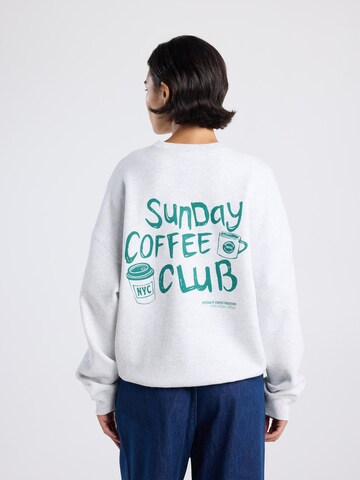 Pull-over America Today en gris : devant