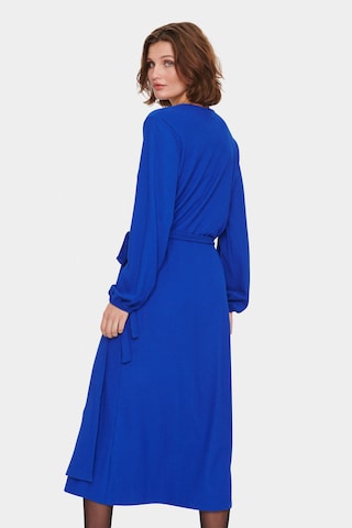 SAINT TROPEZ - Vestido 'Shila' em azul