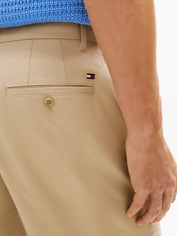 Regular Pantalon chino 'Dover Ess' TOMMY HILFIGER en marron