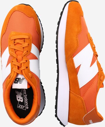 new balance Platform trainers '237' in Orange