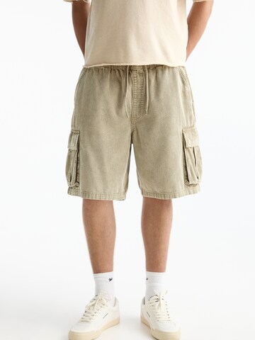 Pull&Bear Loosefit Cargobroek in Groen: voorkant