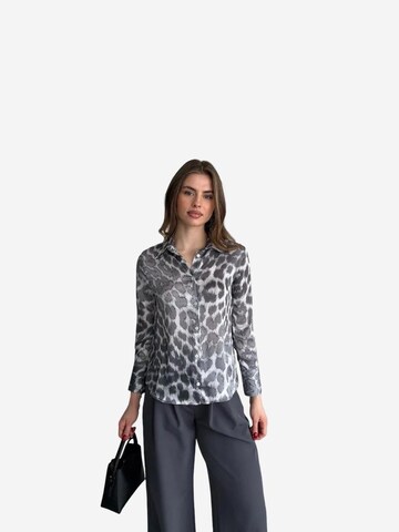 Maglietta 'Hemden' di My fashion in grigio