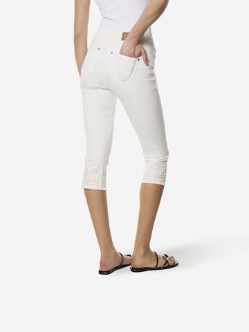 KOROSHI Úzky strih Džínsy - Biela