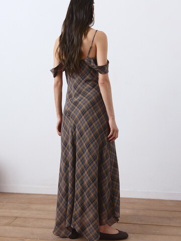 MANGO Kjole 'Socket' i brun