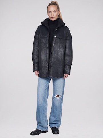 BLONDE No. 8 Winterjas in Zwart: voorkant