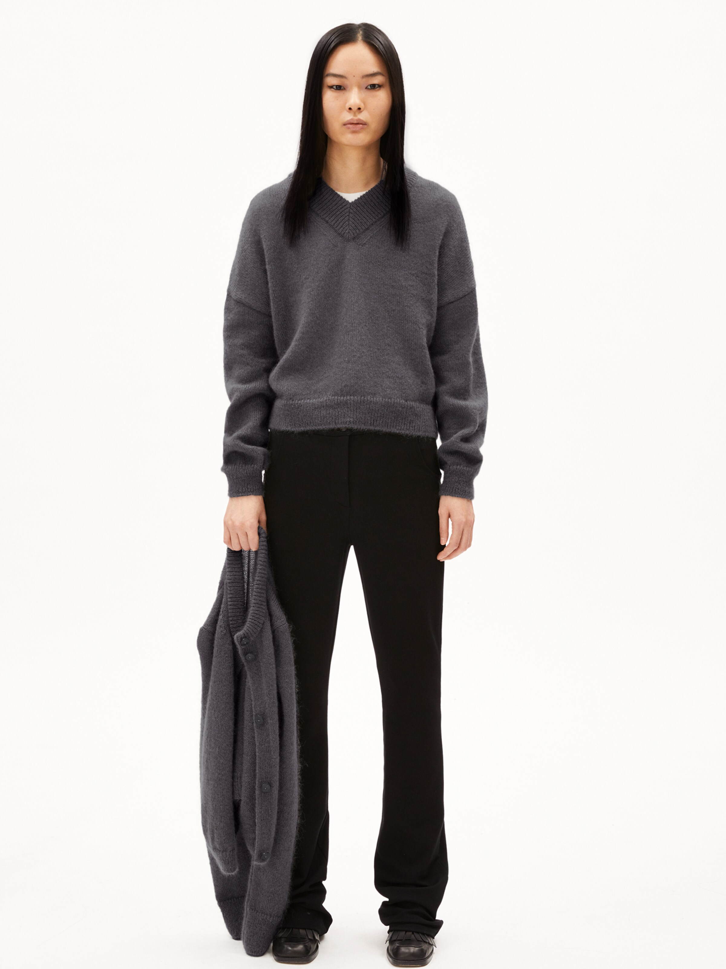 ARMEDANGELS Strickpullover '  MOHAIR ' in Schwarz: Vorderseite