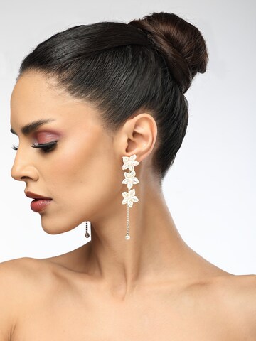 AVANT-GARDE PARIS Earrings in White