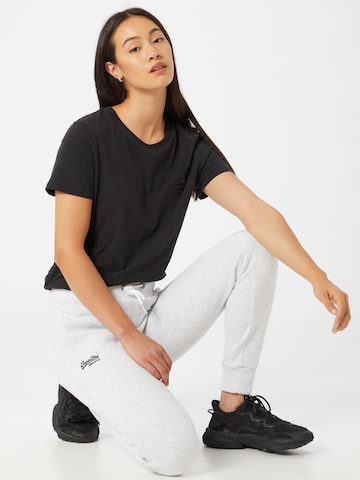 Effilé Pantalon Superdry en blanc