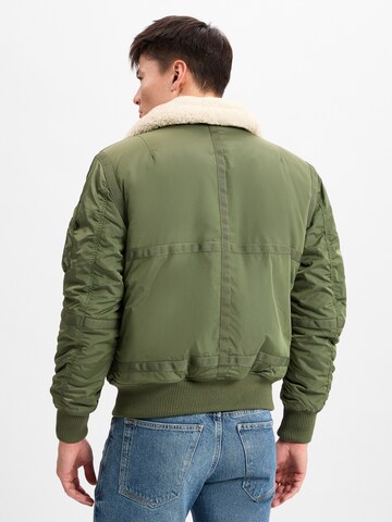 ALPHA INDUSTRIES Regular Fit Vinterjakke 'B15-3 TT' i grøn