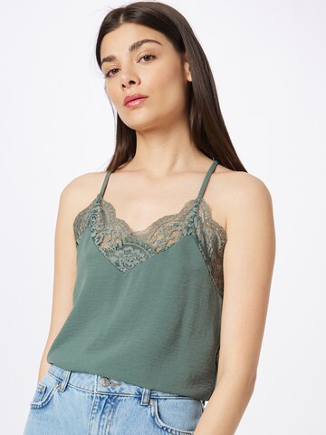 ONLY Top in Green: front