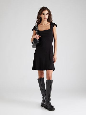 Rochie 'NMDORA' de la Noisy may pe negru: față