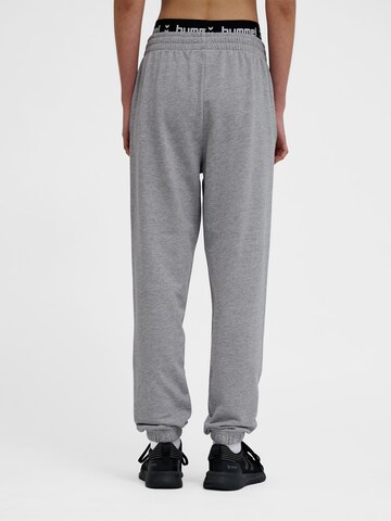 Hummel Tapered Sporthose 'Pulse' in Grau