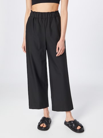 SELECTED FEMME Wide leg Trousers 'PATRICIA' in Black: front