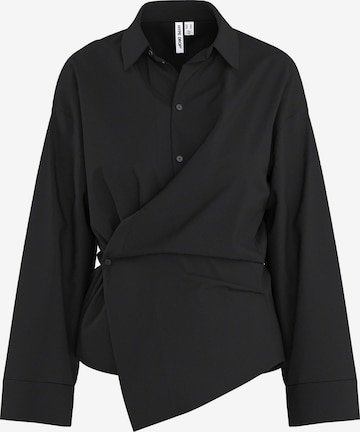 HYPEDROP Blouse 'IRIS' in Zwart: voorkant
