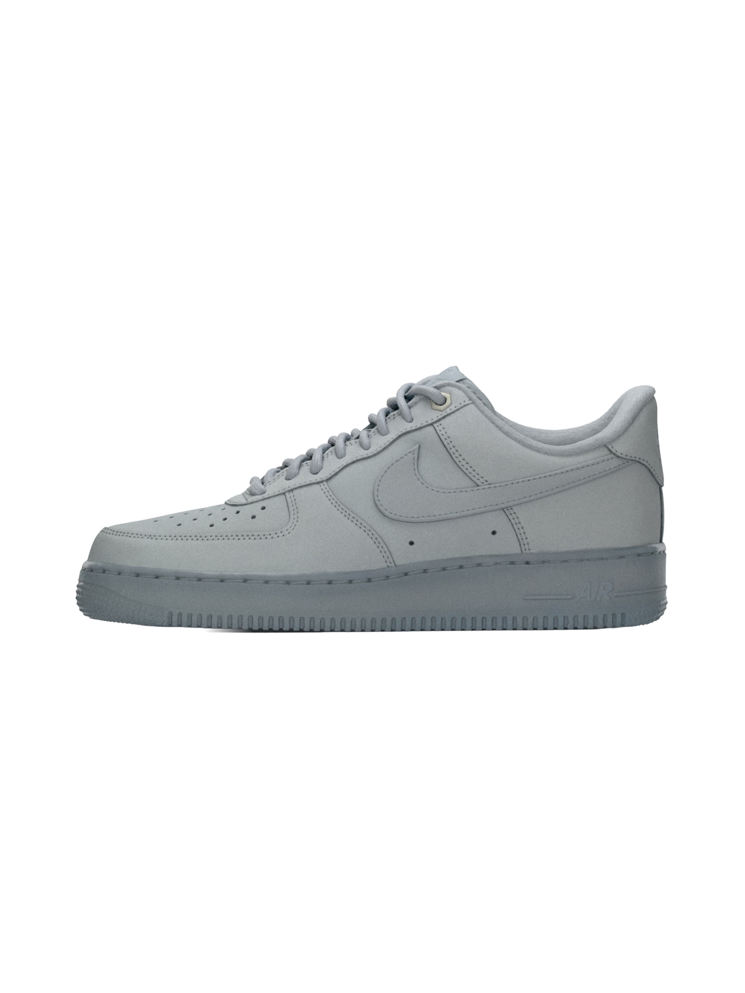 Sneaker bassa 'Air Force 1 '07' di Nike Sportswear in grigio: frontale