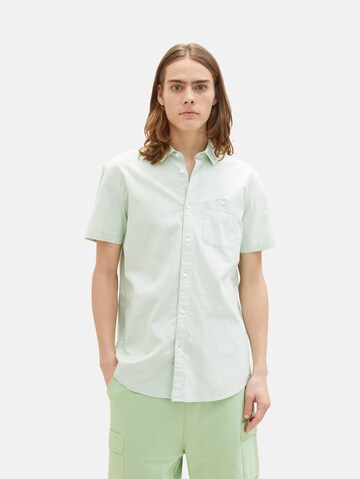 Regular fit Camicia di TOM TAILOR DENIM in verde: frontale
