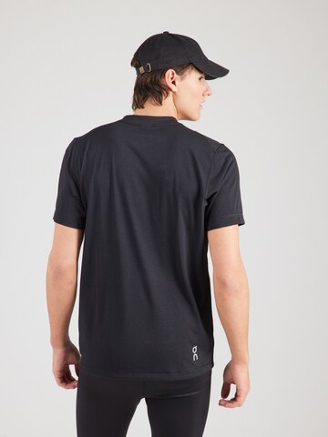 On Funktionsshirt in Schwarz