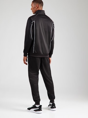 Completo per l'allenamento di PUMA in nero