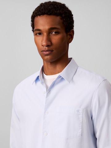 Coupe regular Chemise Calvin Klein en bleu