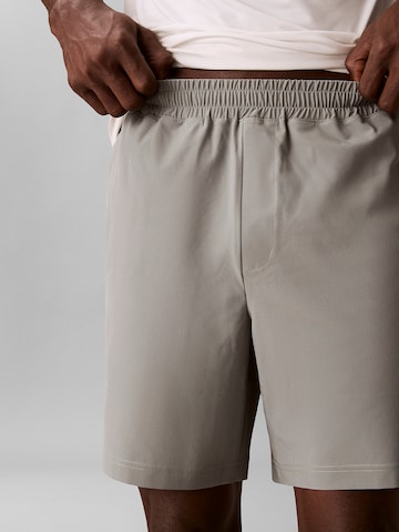Regular Pantalon de sport Calvin Klein Sport en gris