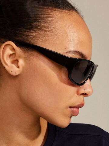 Pilgrim Sunglasses 'Gertrud' in Black