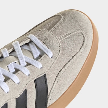 ADIDAS SPORTSWEAR - Sapatilhas baixas 'Barreda' em bege