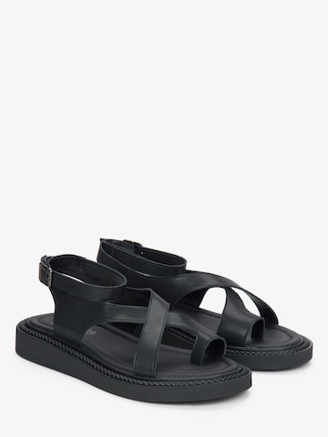 Estro Sandaal '22-21' in Zwart